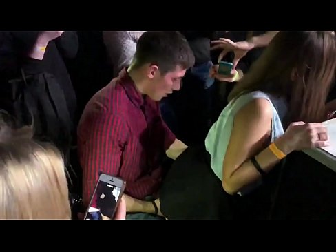 ❤️ ការរួមភេទពិតប្រាកដនៅក្នុងក្លឹបរាត្រីរុស្ស៊ី។ ក្មេងស្រីជនជាតិរុស្សីអាយុ១៨ឆ្នាំម្នាក់ត្រូវរន្ធគូថ និងទ្វាមាសរួមភេទក្នុងក្លឹបរាត្រី ️❌ វីដេអូសិច នៅ km.port-amurasso.ru